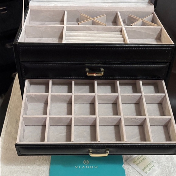 Luxurious Black Jewelry Organizer with Gold Accents, 6 layers (drawers) NWOT - Picture 12 of 15